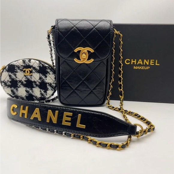 CHANEL BEAUTY Novelty Smartphone Shoulder & Pouch Set from JAPAN- VIP Gift - Picture 1 of 10